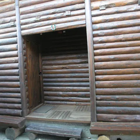 Holz Haus バニャ・ルカ